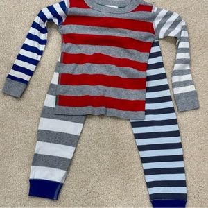 100 size 4 Mix Print Hanna Andersson Pajamas - soft cotton